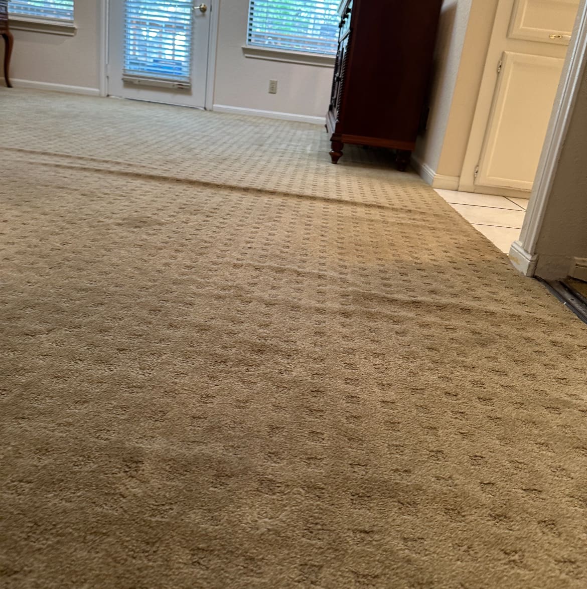 Austin Carpet Stretching Before and After - Santa Fe Floor Care